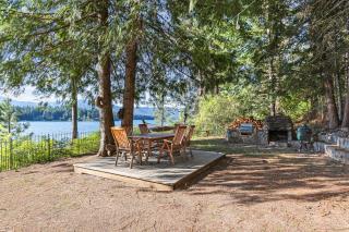 Lakefront Cabin Dock Kayaks & Fire Pit - 8