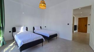 Luxury & Serenity - Lacassia Pool View - 2