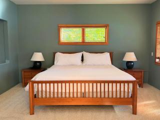 Lake House Private Dock & Decks 4BR - 3