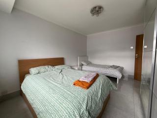 Instant Home - 1