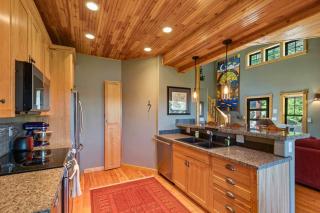 Lakeview cabin near Harrison with firepit - 3
