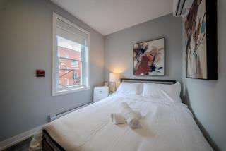 Central Ottawa Studio Near U Ottawa with AC - 5
