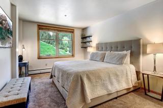 Ski In Out Condo 2403 I Hot Tub I Gym I Ski Views I Activity Program - 1