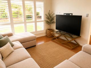 Resort Style 5 Bedroom Family Retreat - 1
