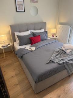 Cozy Garden Apartment - 9