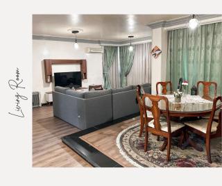 2 Bedrooms Spacious flat 7 mins to Airport - 9