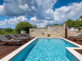 Luxury villa with a swimming pool Trget, Rasa - 7247 - 4