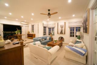 Palm Villa A Paradise for Families and Friends in Sanur - 6
