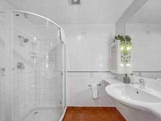 Groundfloor Waterfront 2Bed Harbour View Apartment - 7