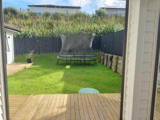 Entire Home in Milldale, Auckland - 3