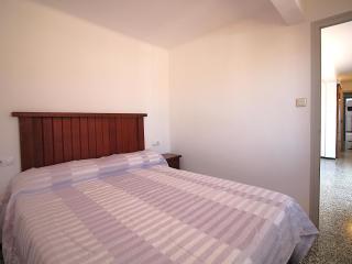 Ático con gran terraza, a 100m de la playa del Port de Llançà, con WIFI, TV y cocina renovada - ES-228-31 - 4