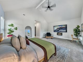 Pickleball Paradise near Universal Resort and Lake Lewisville with Game Room - 4