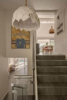 Prime Location, Views & Sunsets, Walk to Hastings - 6