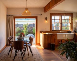 Kowhai Cottage, Pizza Oven, Super Central - KK32726 - 6