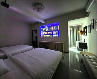 Yuyue River View Homestay 渝月江景民宿 - 6