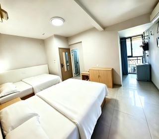Yuyue River View Homestay 渝月江景民宿 - 3