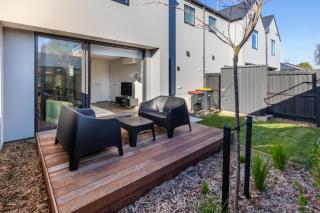Family Friendly Home near Fitzgerald Ave & Garage - 8