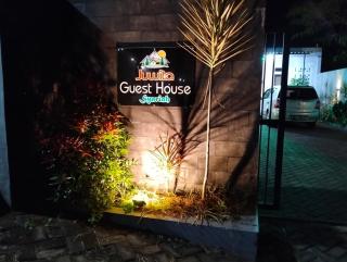 Juwita Guest House Kota Batu - 2