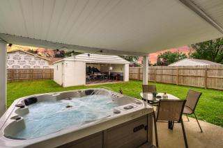 Cozy Ranch King Bed & Pet Friendly - Fenced Yard - 7