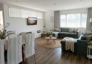 100m to Beach&Shop Spacious Pristine One Story Family Home - 1
