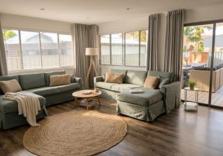 100m to Beach&Shop Spacious Pristine One Story Family Home - 4