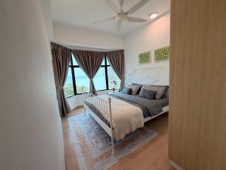 SEAVIEW - BEACHFRONT - 2BR Apartment - Corner Unit- Mutiara Melaka Beach Resort Pantai Puteri - 8