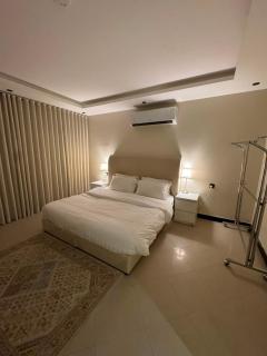 Al Ghadeer modern suite - 3