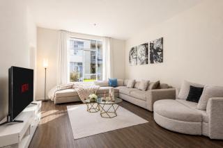 Ultimate Hollywood 1BR Getaway! Pool & Sauna - 0