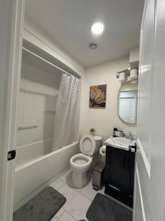 Lovely Two-Bed APT at Kenmount Terrace - 5
