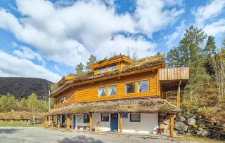 Amazing Apartment In Tjørhom With Sauna - 1