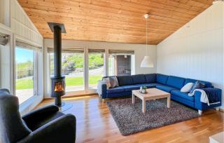 Cozy Home In Lyngdal With Wifi - 6