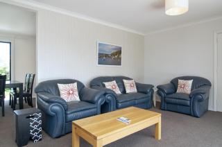Brookside Villa - Christchurch Holiday Homes - Christchurch - 3