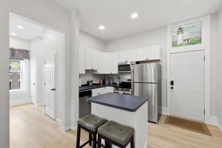 Cozy Apartment Heart of Vermilion Sleeps 4 - 7