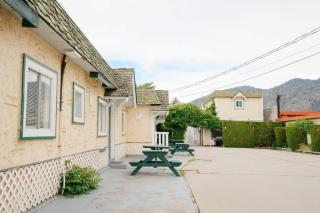 1 BR Suite 9 at Green Gables Resort - 6