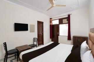 Hotel O Sector 45 A Chandigarh Formerly Sangam - 3
