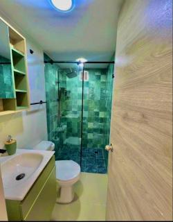 Apartamento moderno en el piso 24 con vistas al mar - 1