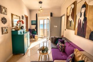 Orpheus House Beachfront 2BR Apartment with Balcony & Sea View Walk to Old Town - 6