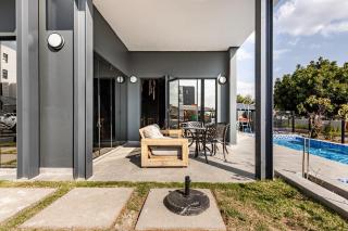 Cozy Luxury Apartment Midrand Smart TV, Fast Wi-Fi - 7