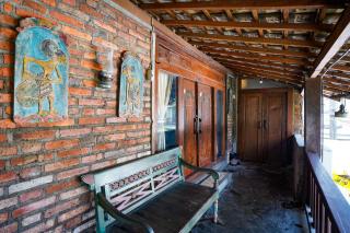 Griya Gribig Guest House Mitra RedDoorz - 1