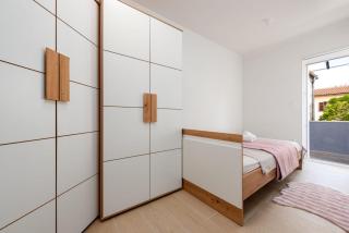 Apartment Any - 3 Bedrooms, Free Wifi, Old Town Zadar - 4