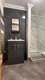 Vibrant City Center Studio Apartment 6a - 7