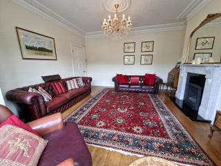 Primrose House - Large Victorian Townhouse - 4