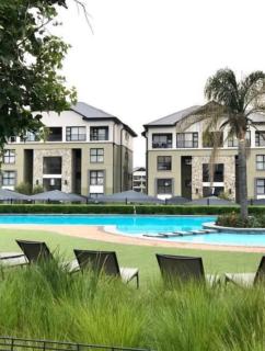 Maison Rose Suites Waterfall City Luxury - 4
