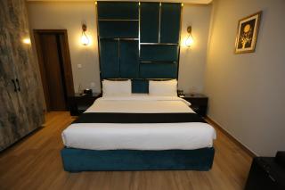 Brick House Hotel Lahore - 3