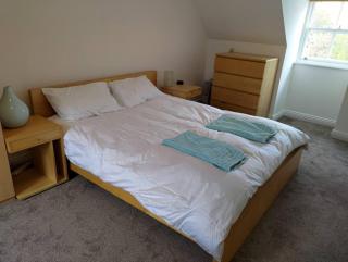3 Bedroom City Centre Townhouse with Parking - 5