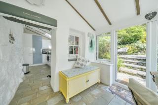 Sea view cottage walk to beach dog friendly - 2