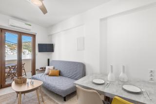 Vivlos Stays - Ageri - 3