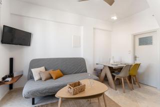 Vivlos Stays - Ageri - 1