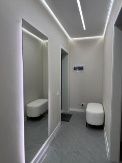 Riviera Deluxe Apartments - 8