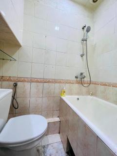 Nice and Sunny 1 room Studio Near City Center + Open Balcony - 4